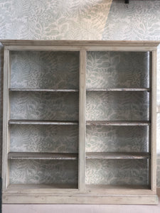 Spruce bookcase (1820-50)